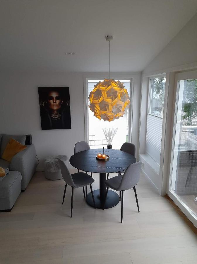 Great Rooms In A Large Modern Villa Tromsø Kültér fotó